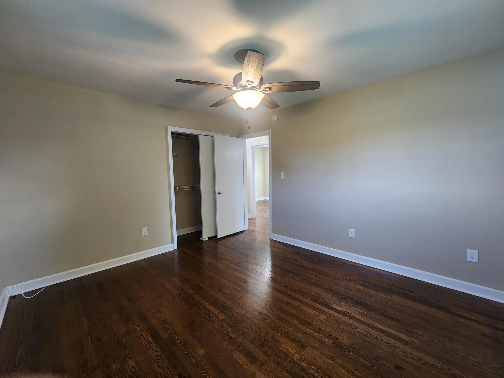1062 Blandford AVE - Photo 13