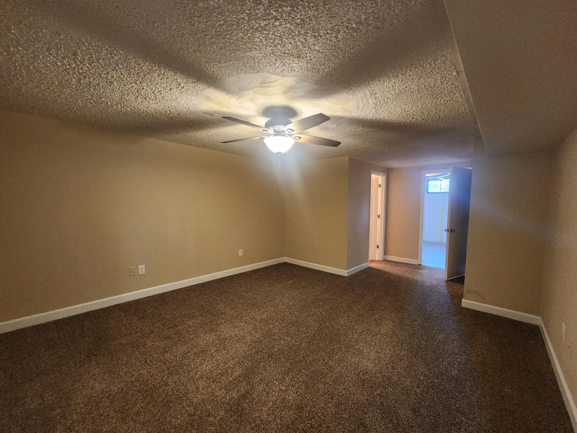 1062 Blandford AVE - Photo 15