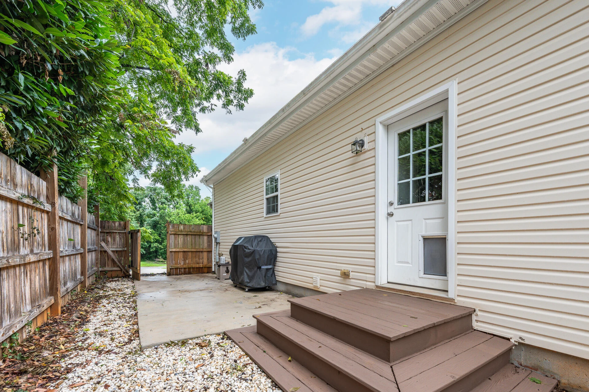 1533 Liggates RD - Photo 37