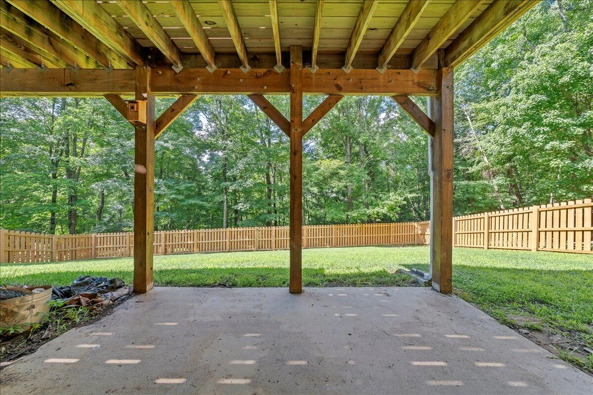6643 Sugar Ridge DR - Photo 33