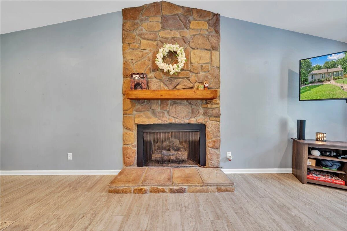 6643 Sugar Ridge DR - Photo 8