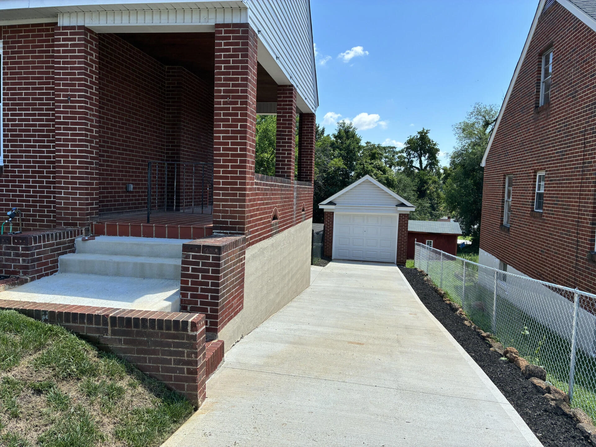 1049 Palmetto AVE NW - Photo 13