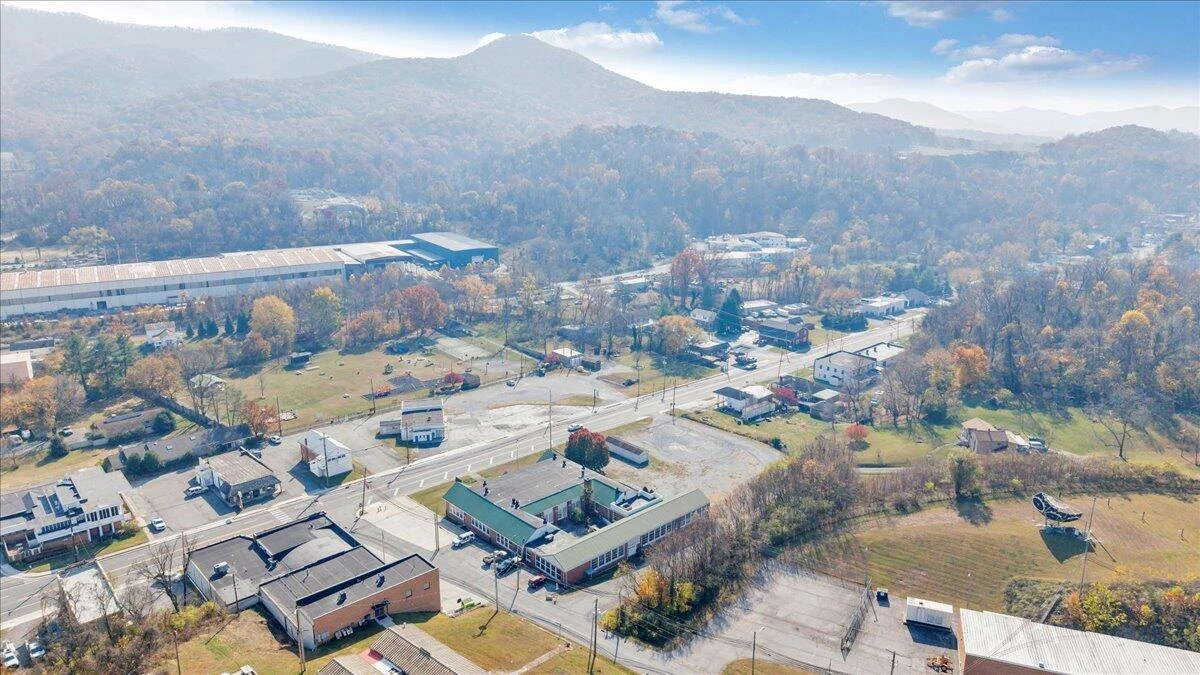 84 School DR - Photo 16
