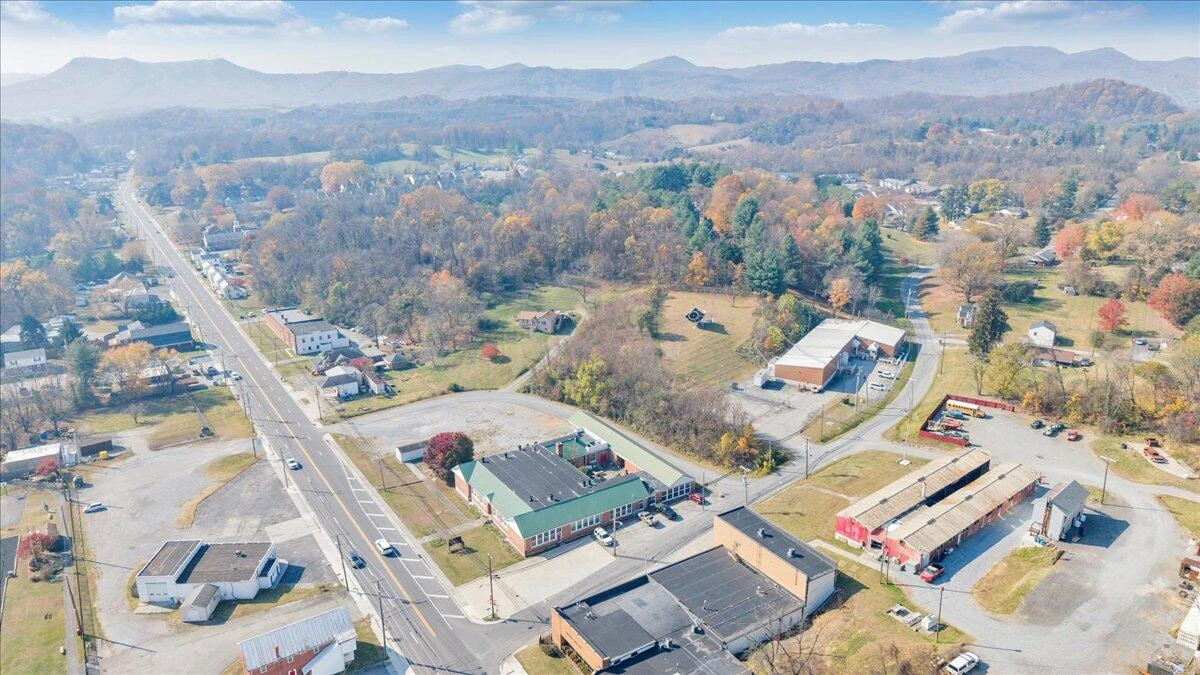 84 School DR - Photo 23