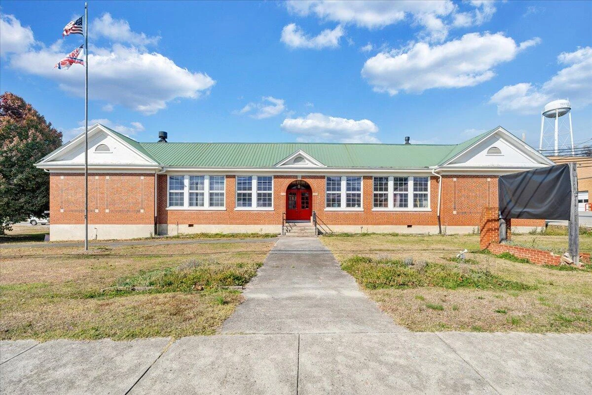 84 School DR - Photo 3