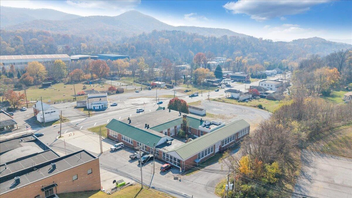 84 School DR - Photo 34