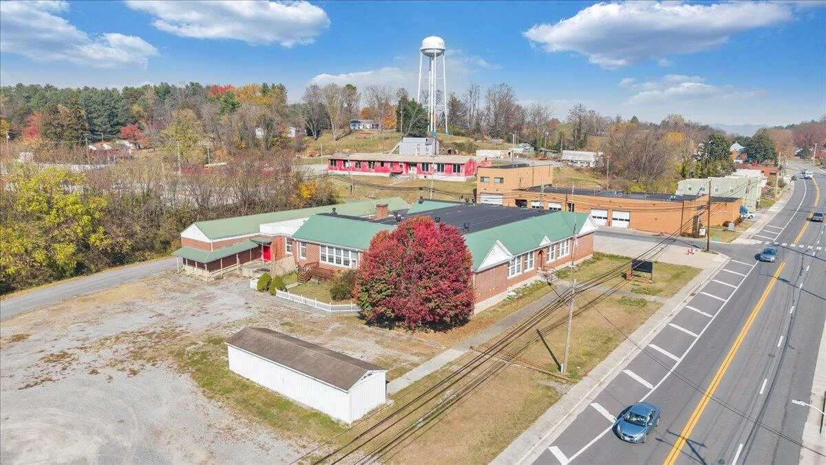 84 School DR - Photo 6