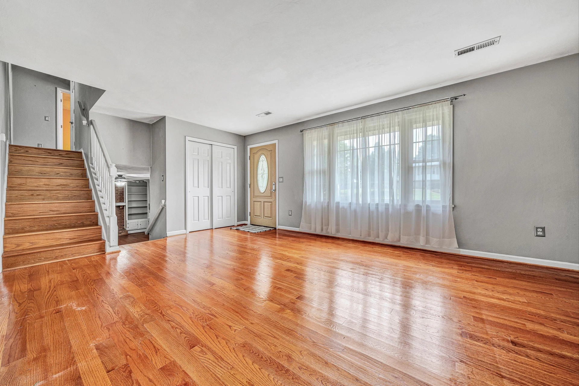 383 Knollwood DR - Photo 4