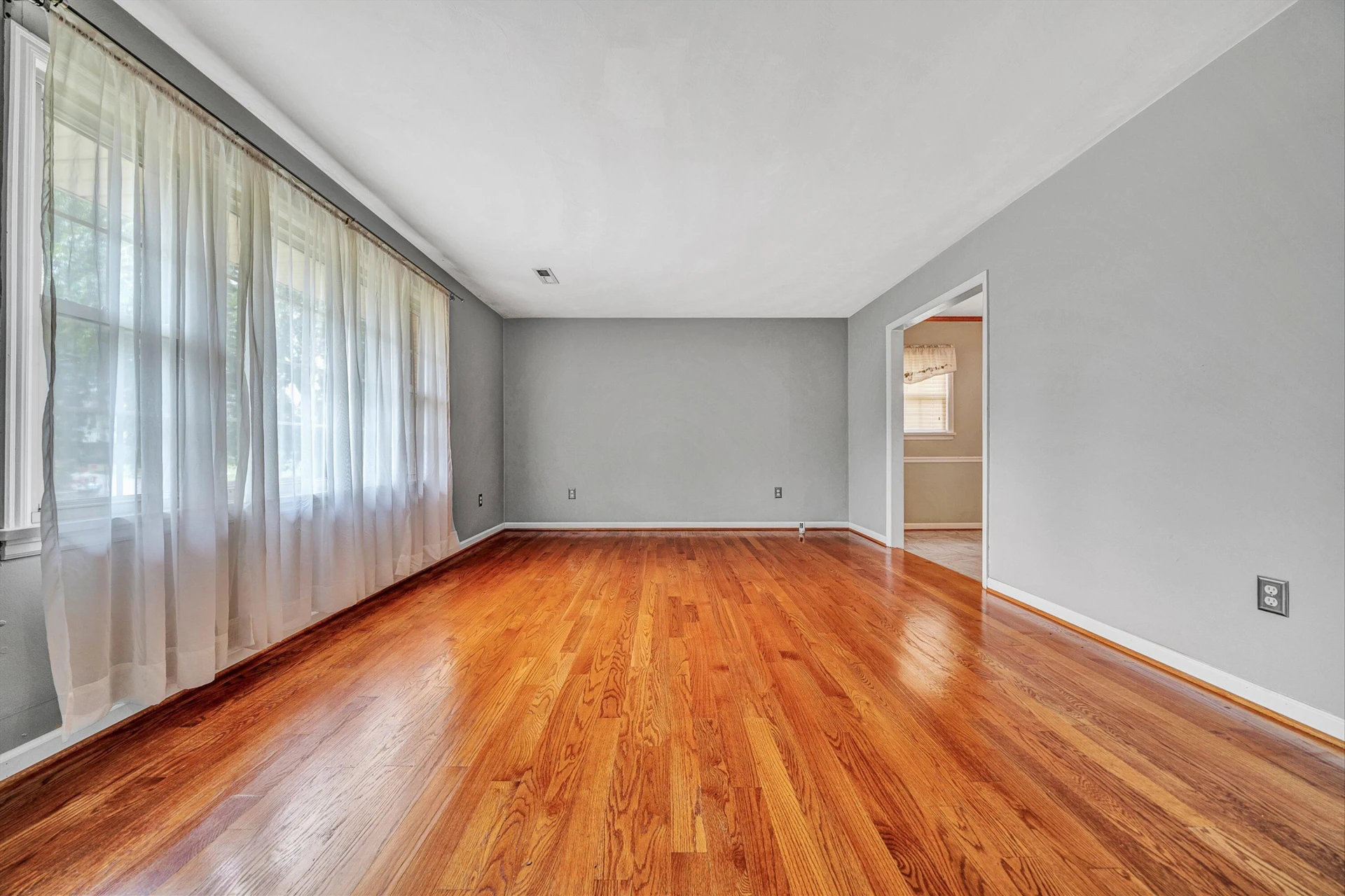 383 Knollwood DR - Photo 5