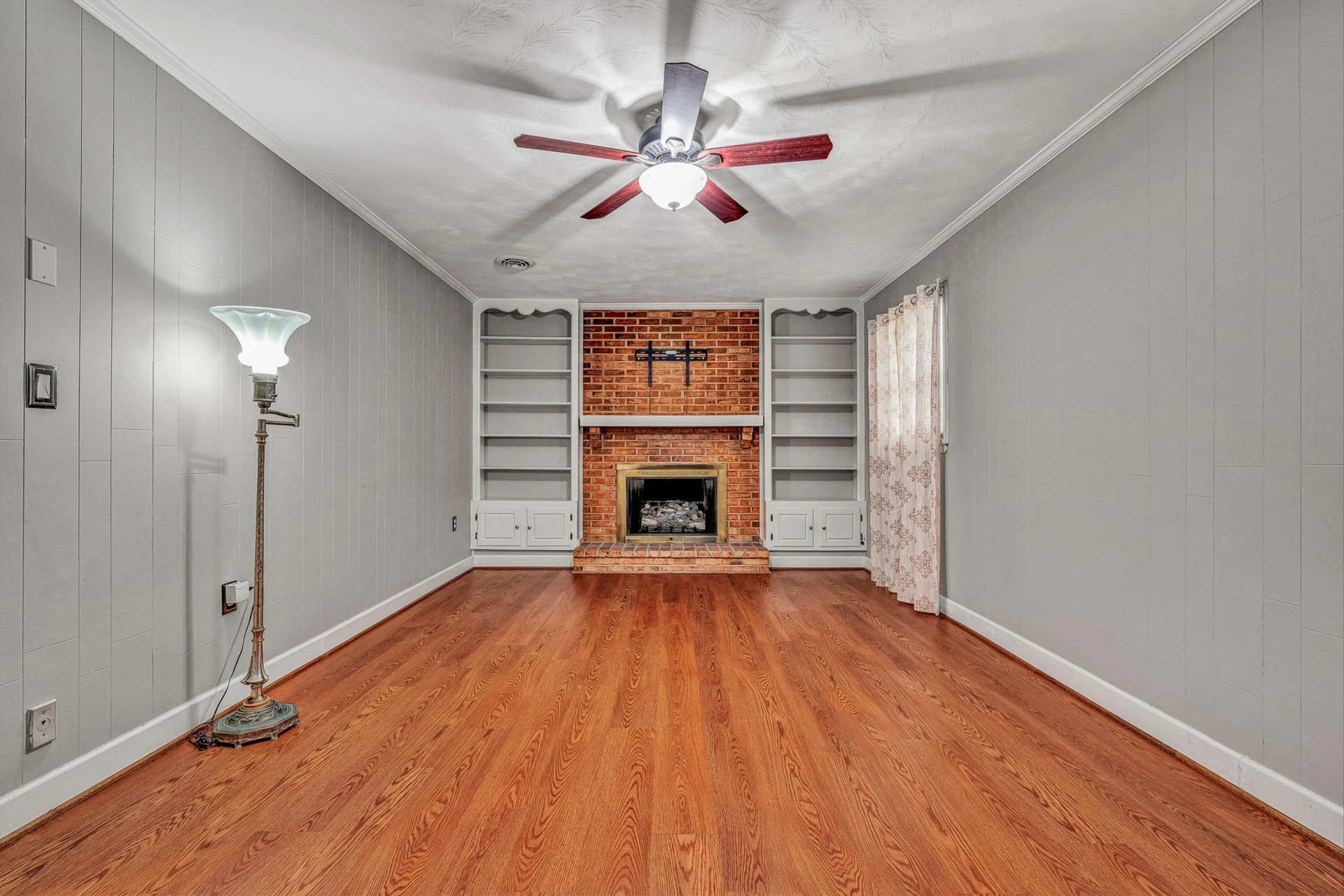 383 Knollwood DR - Photo 7