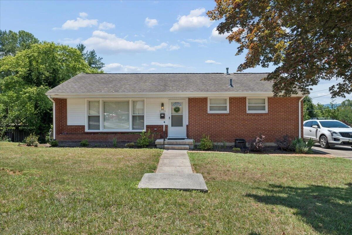 2774 Westhampton AVE SW