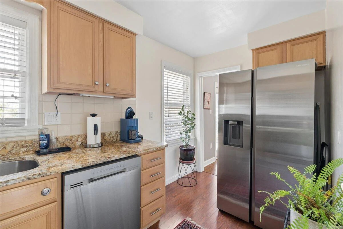 2774 Westhampton AVE SW - Photo 12