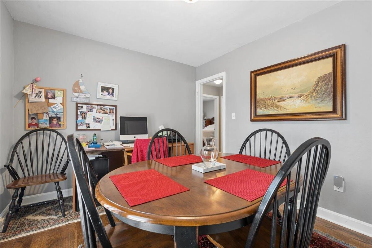 2774 Westhampton AVE SW - Photo 14