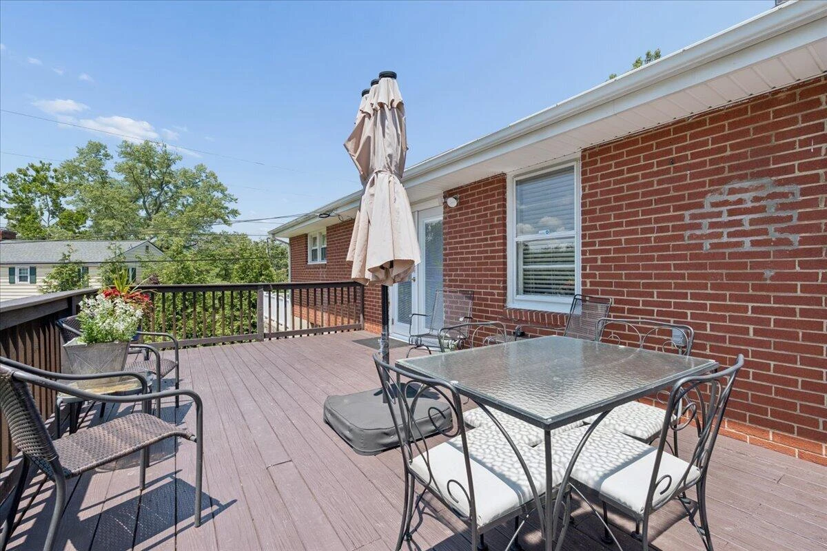 2774 Westhampton AVE SW - Photo 16