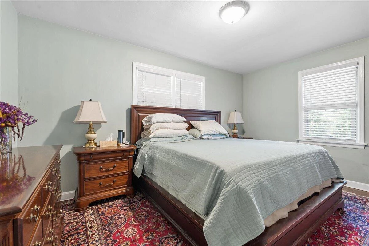 2774 Westhampton AVE SW - Photo 17