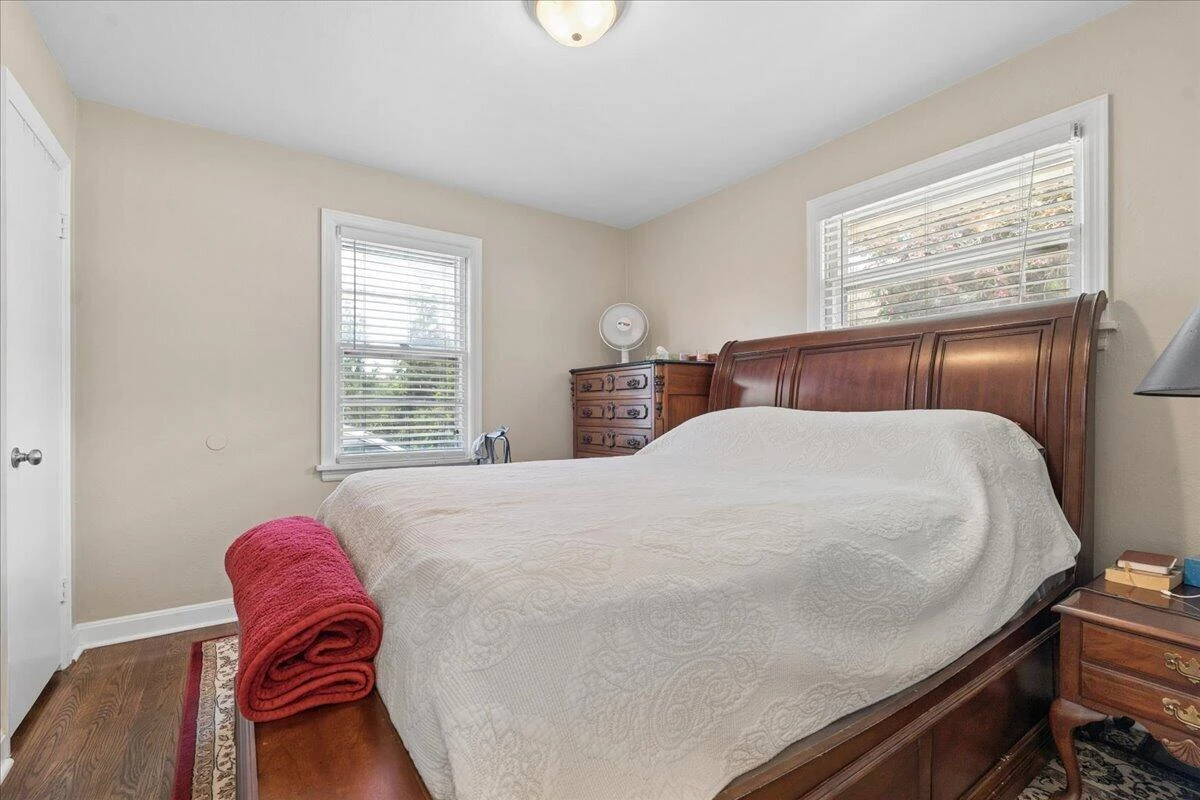 2774 Westhampton AVE SW - Photo 19