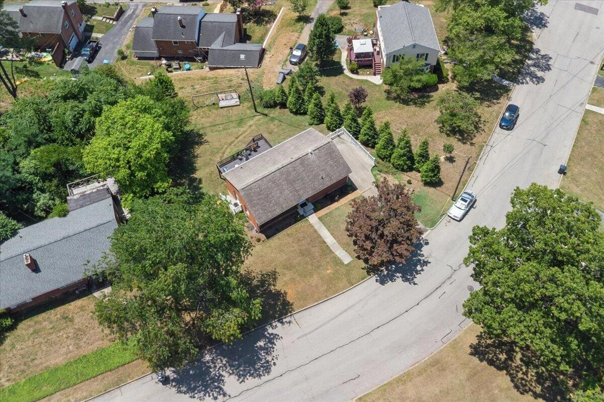 2774 Westhampton AVE SW - Photo 27