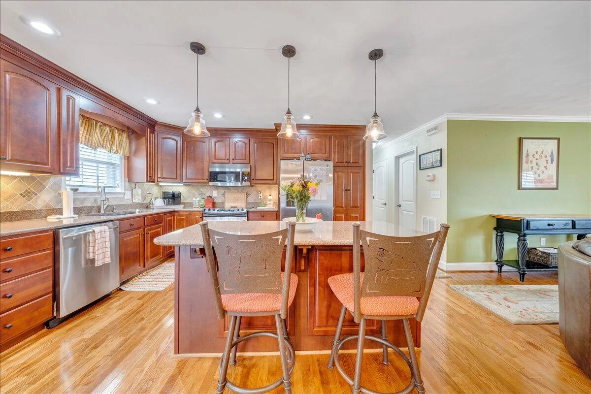275 Creighton DR - Photo 14