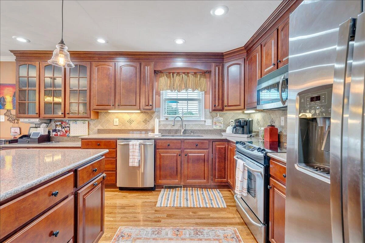 275 Creighton DR - Photo 15