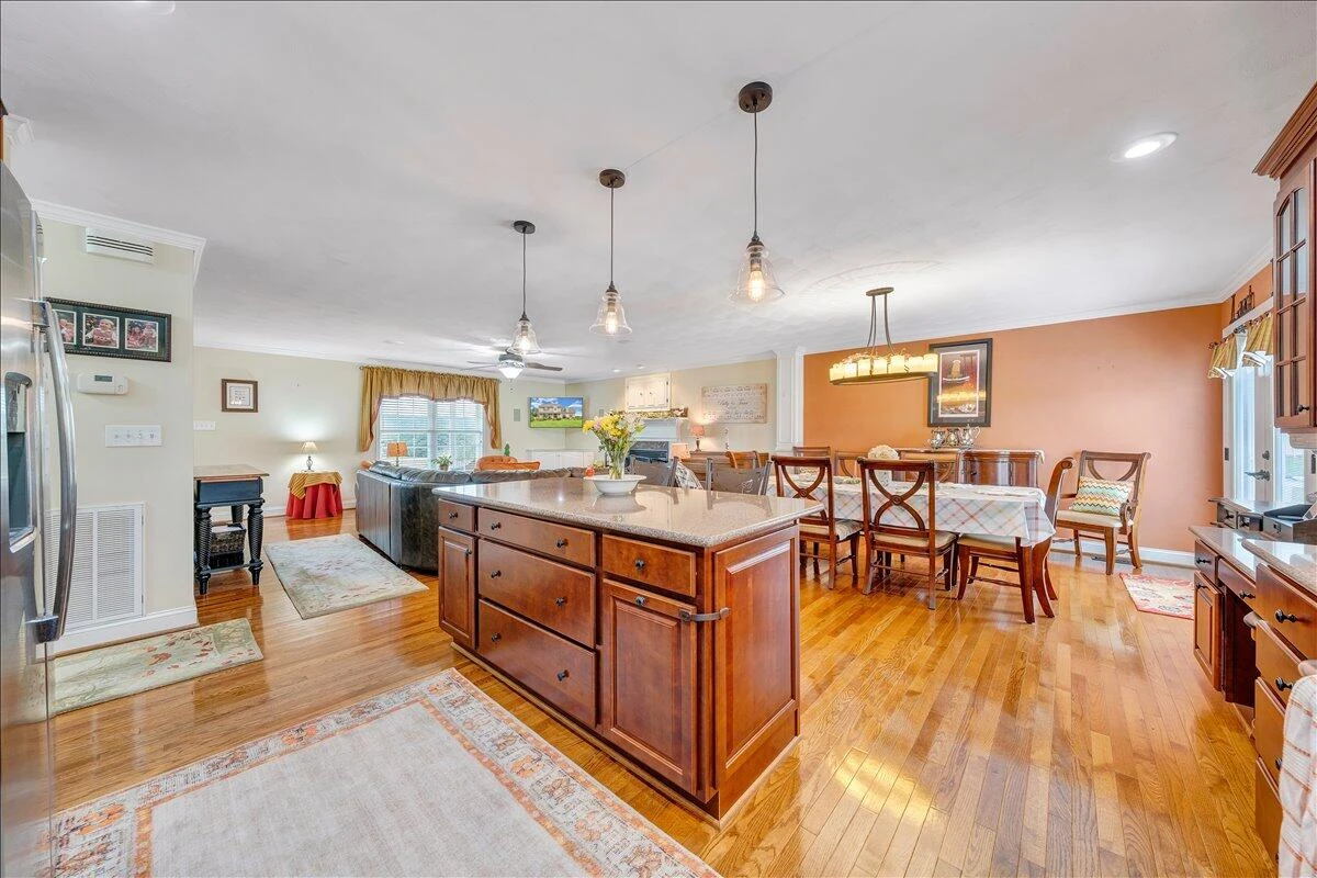 275 Creighton DR - Photo 16