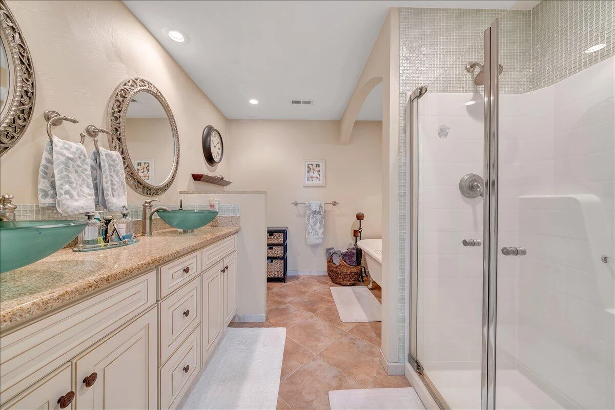 275 Creighton DR - Photo 24