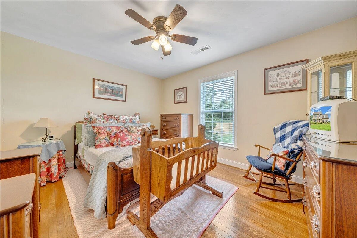 275 Creighton DR - Photo 26