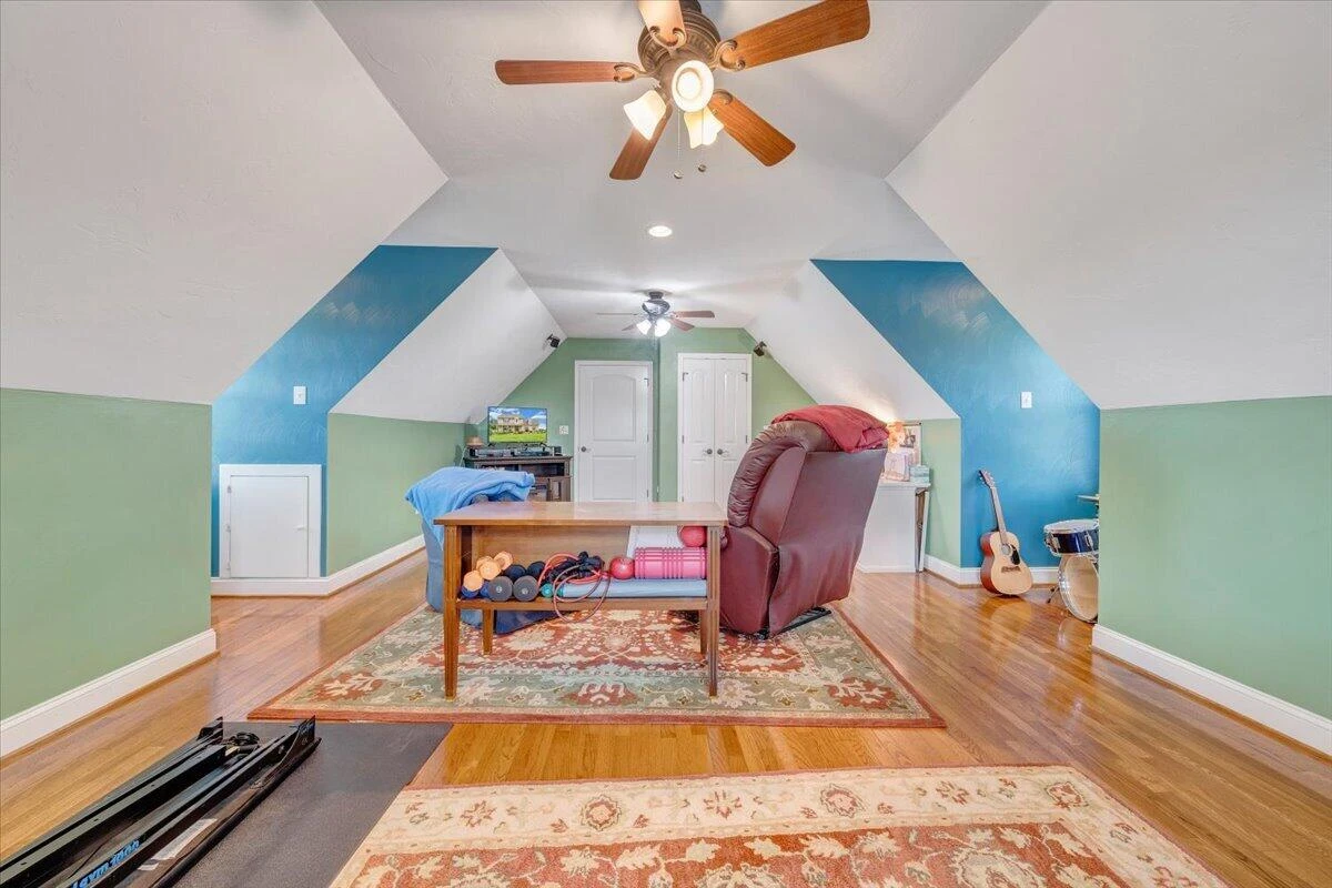 275 Creighton DR - Photo 33