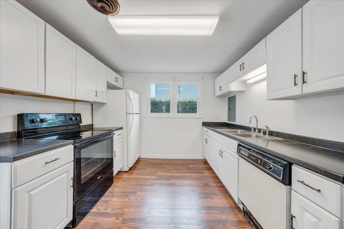 234 Wilson ST - Photo 6