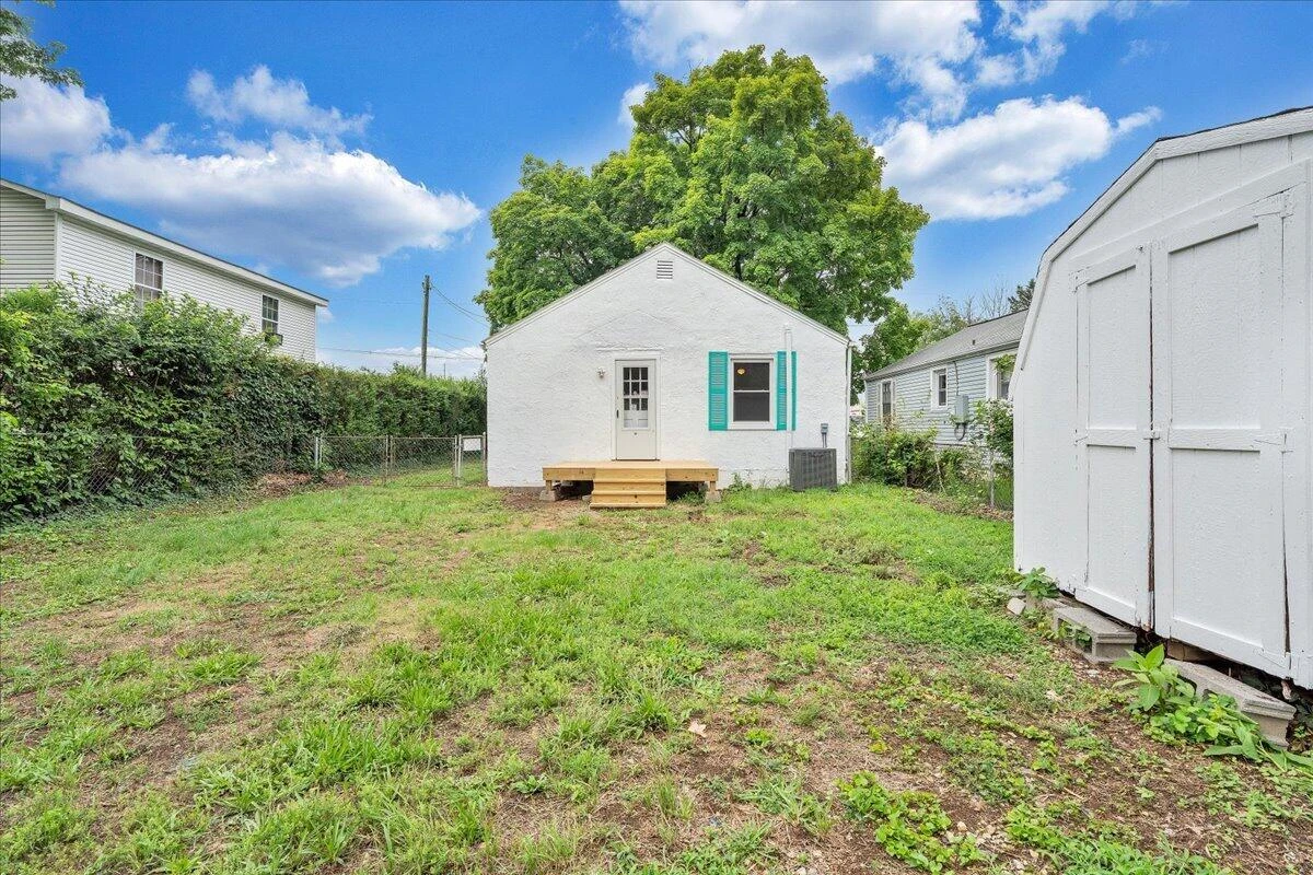 234 Wilson ST - Photo 18