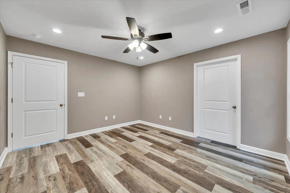 727 Peck ST NW - Photo 17