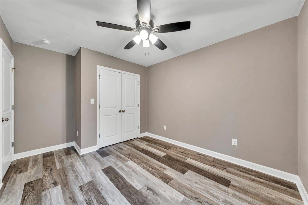 727 Peck ST NW - Photo 21