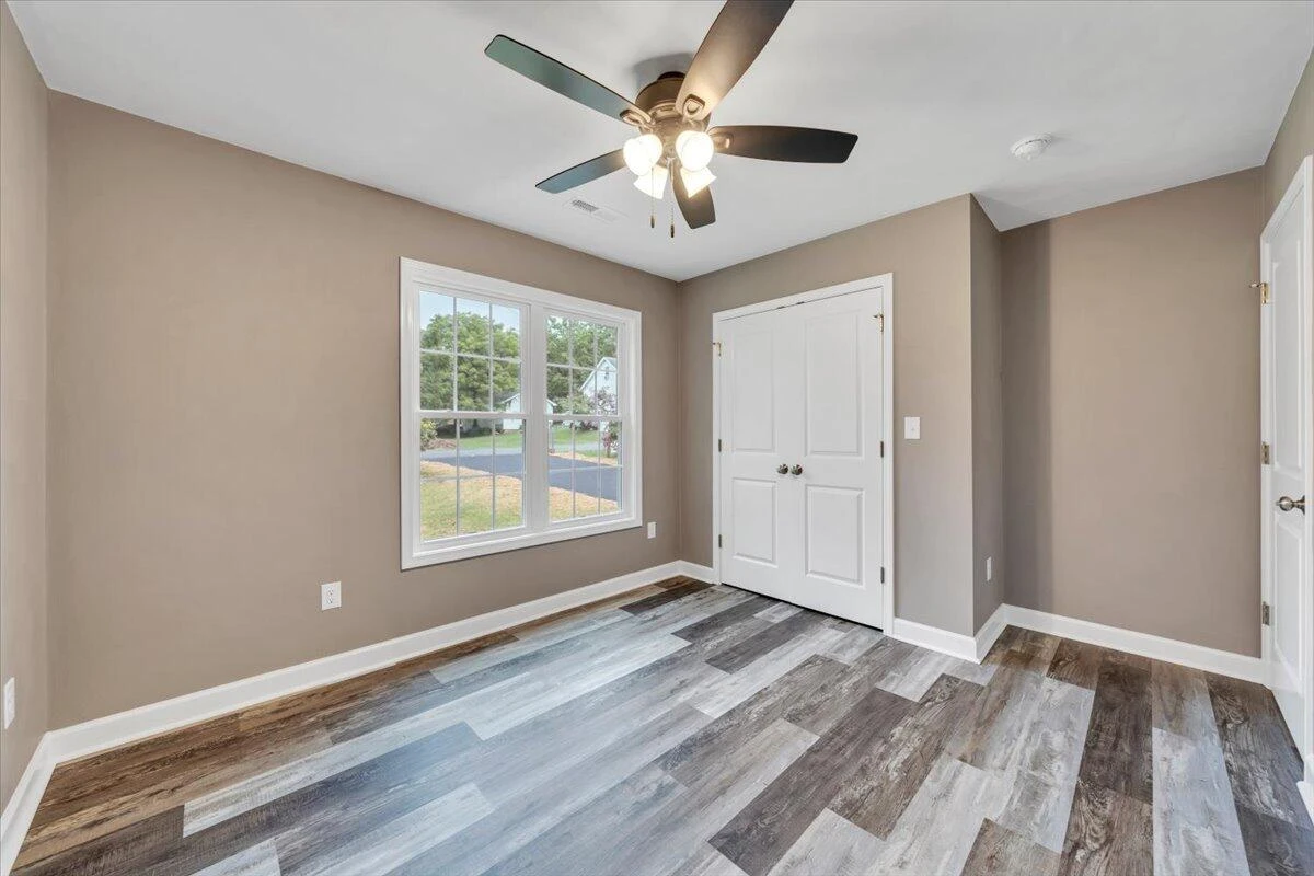 727 Peck ST NW - Photo 23