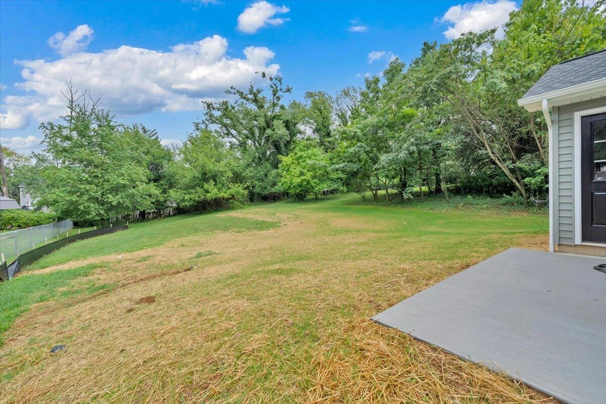 727 Peck ST NW - Photo 29