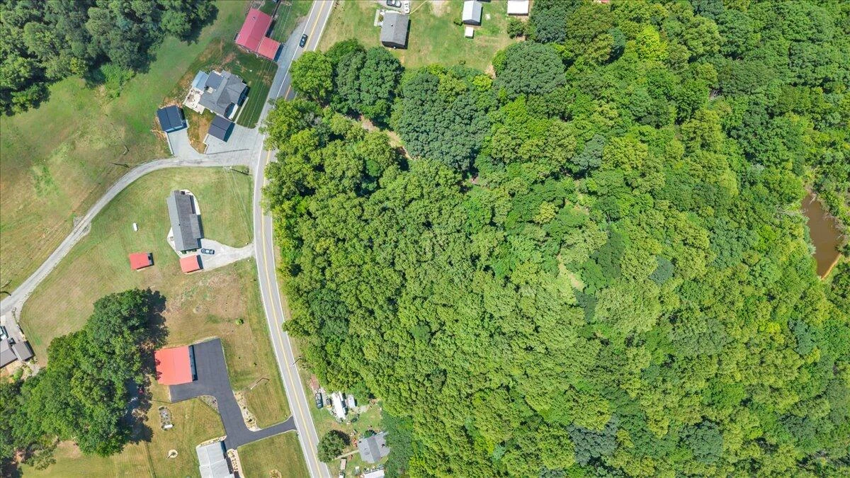 585 Doe Run RD - Photo 10