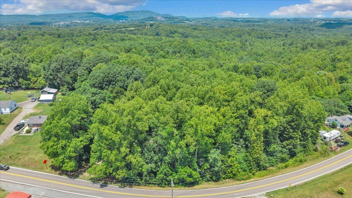 585 Doe Run RD - Photo 12