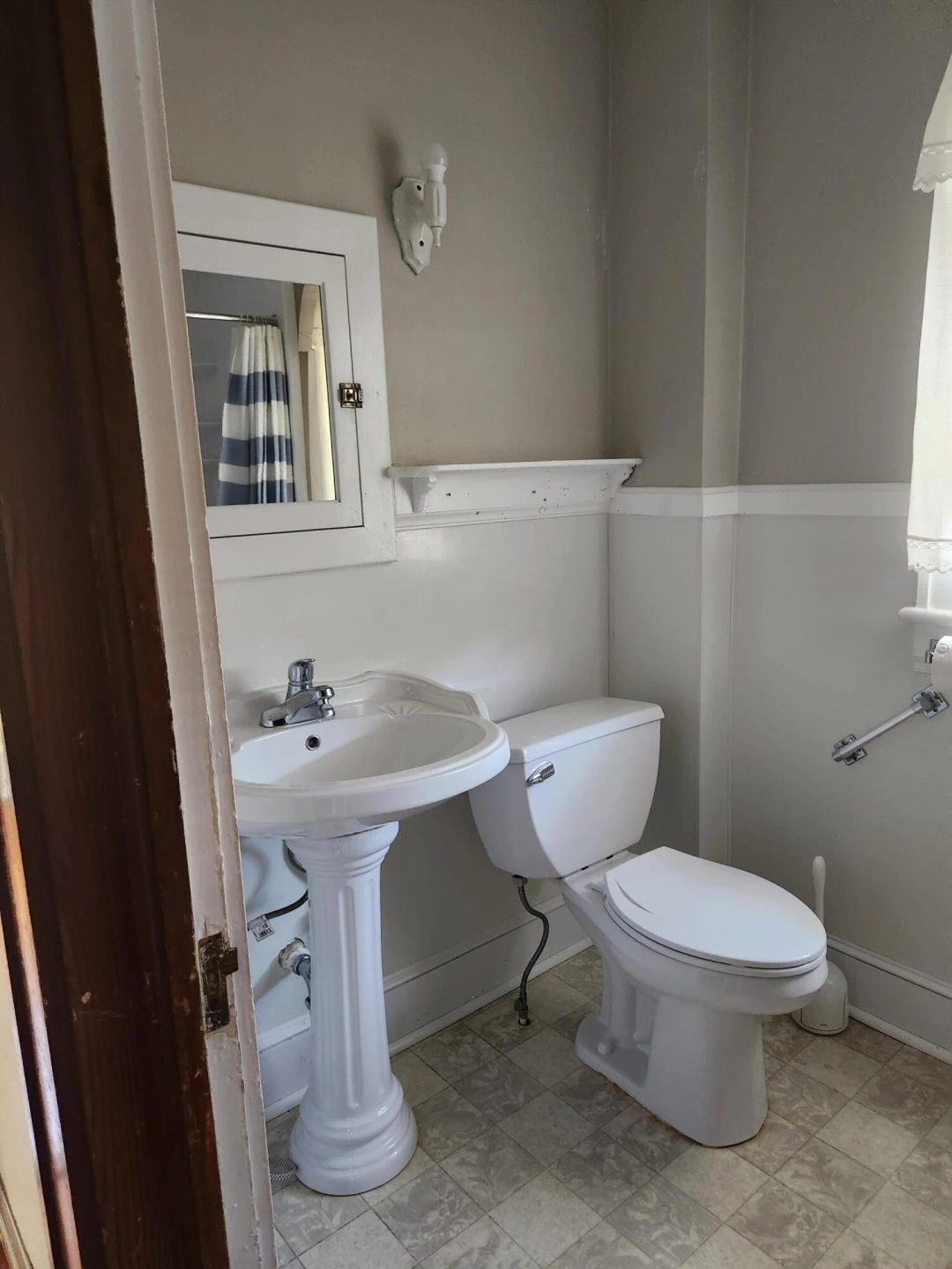 2708 Chatham ST NW - Photo 17