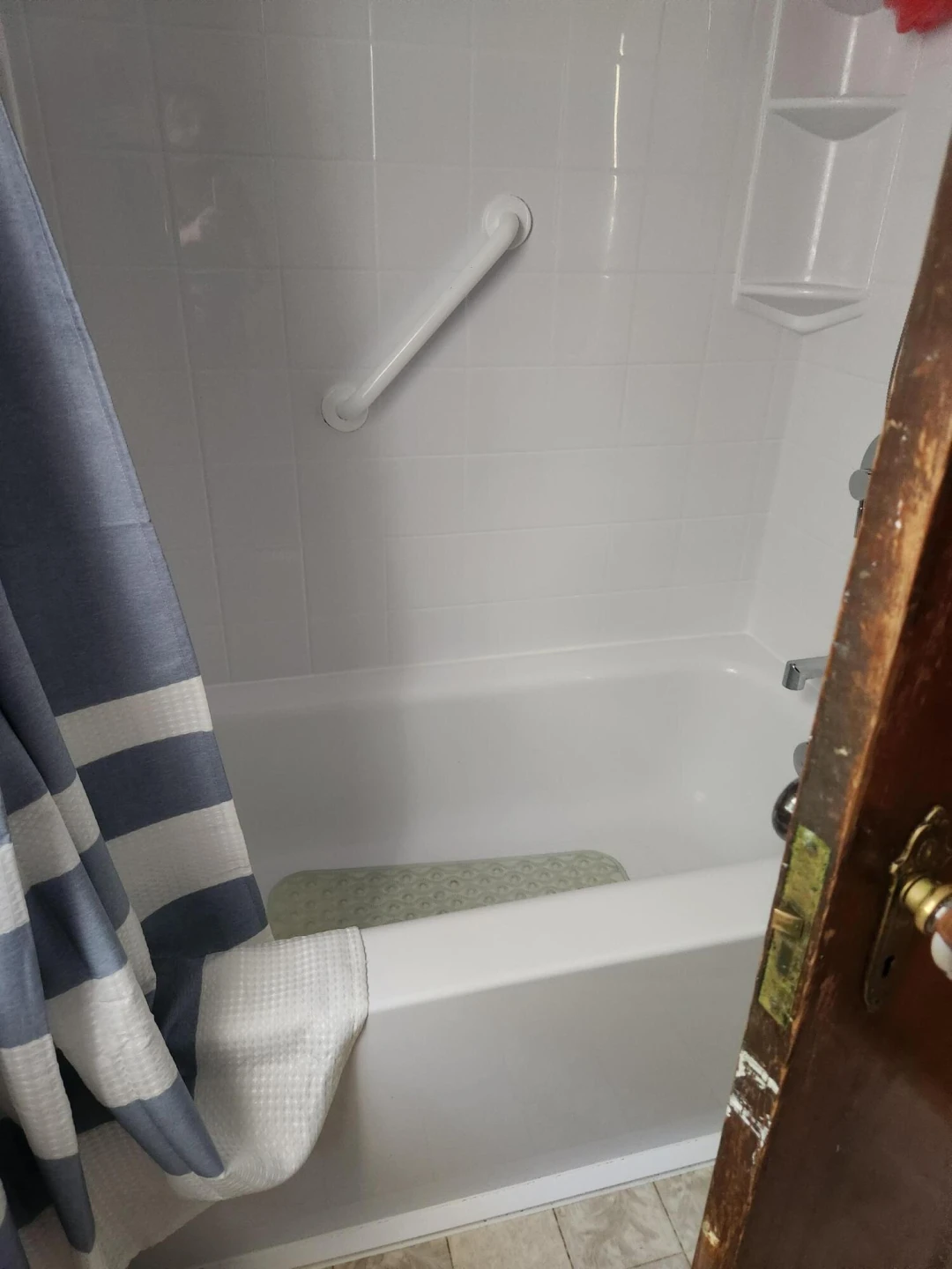 2708 Chatham ST NW - Photo 18