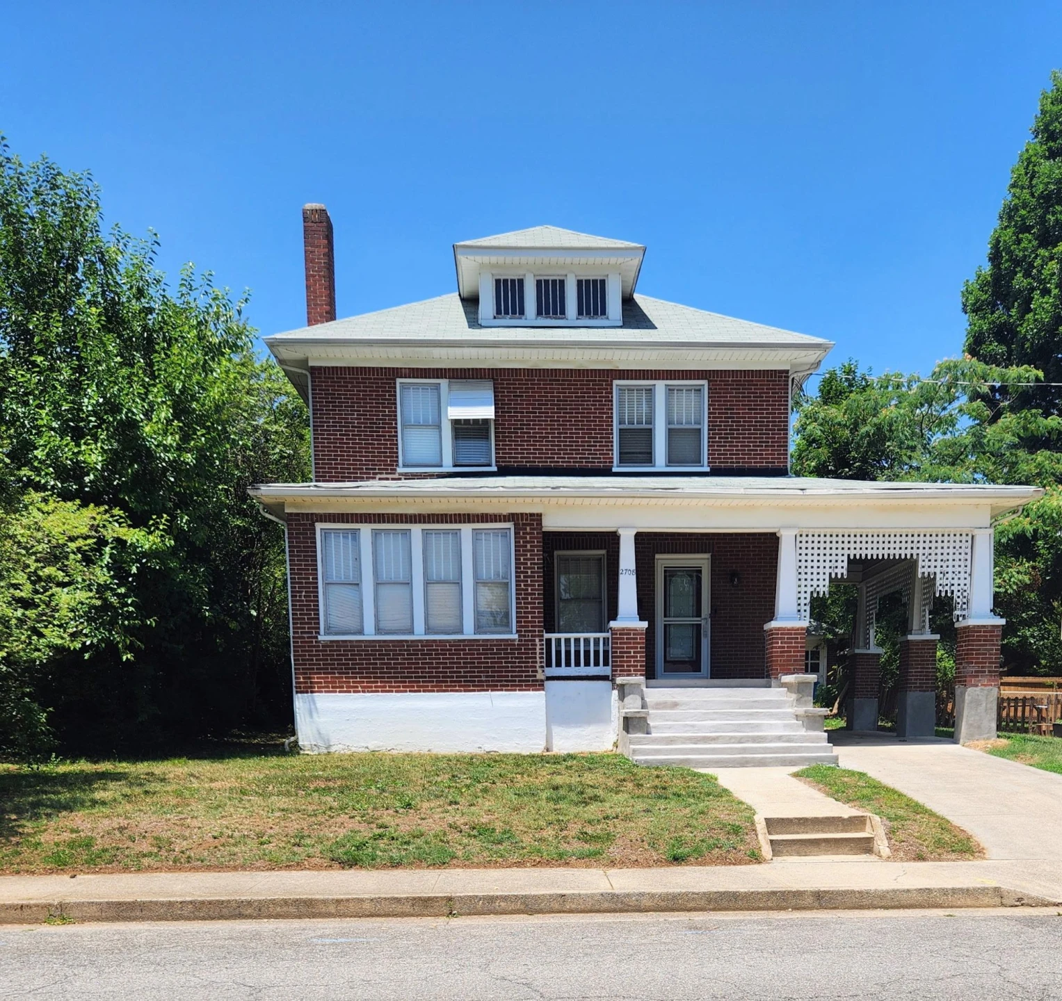 2708 Chatham ST NW - Photo 2