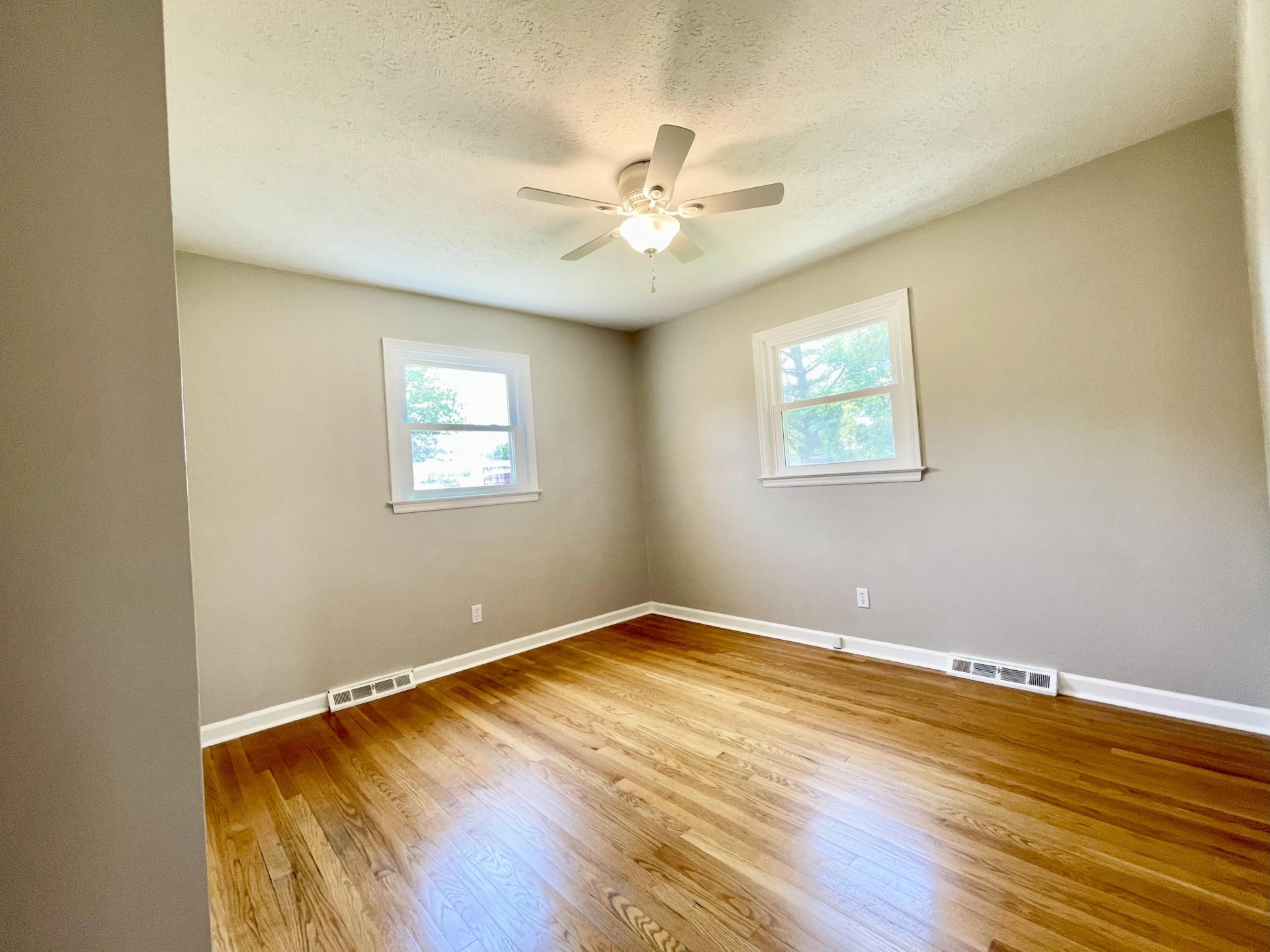1018 Woodhaven DR - Photo 20