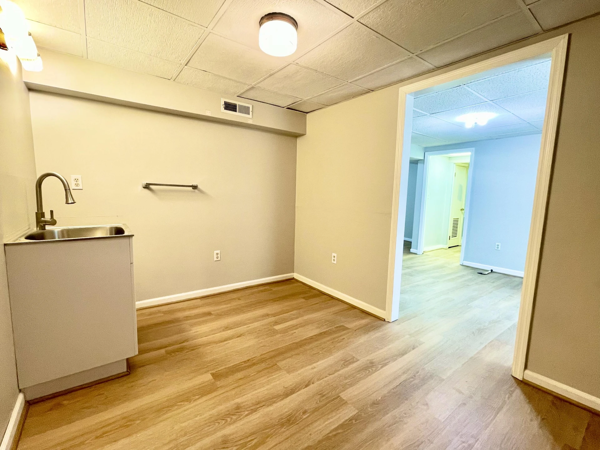 1018 Woodhaven DR - Photo 27