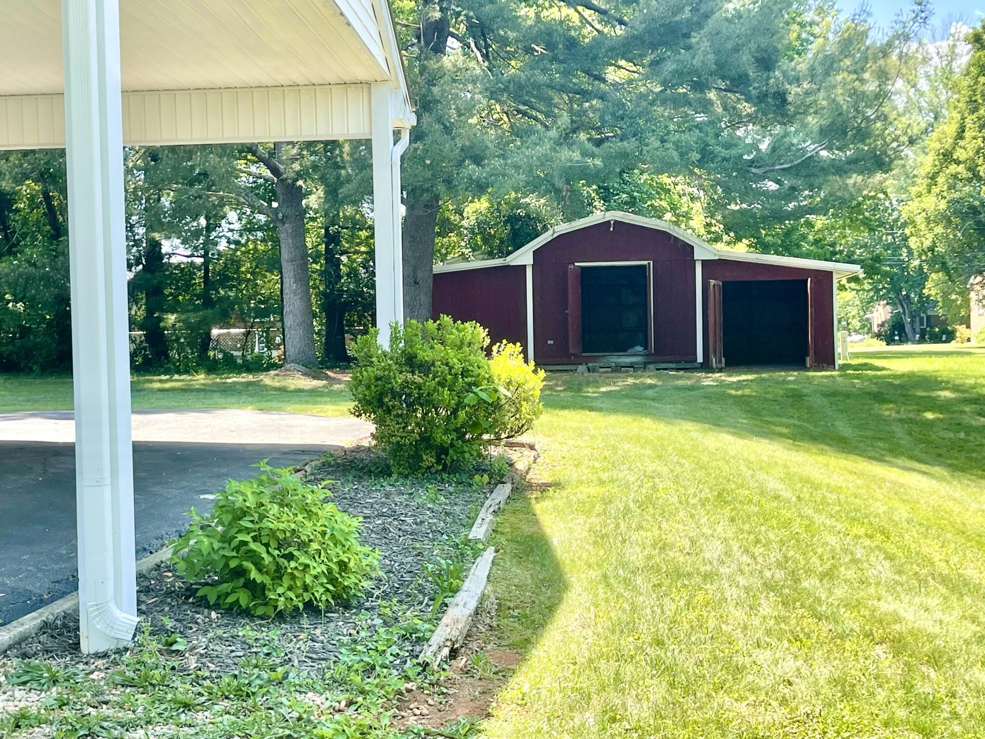 1018 Woodhaven DR - Photo 44