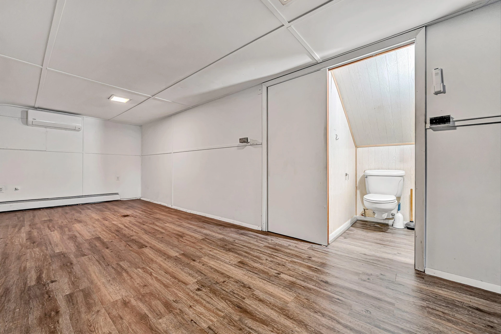 2362 W Riverside DR - Photo 24