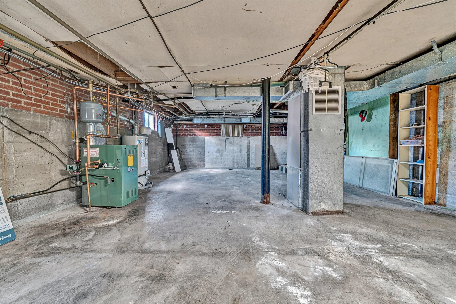 2362 W Riverside DR - Photo 29