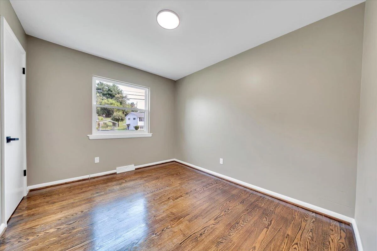 3818 Troutland AVE NW - Photo 19