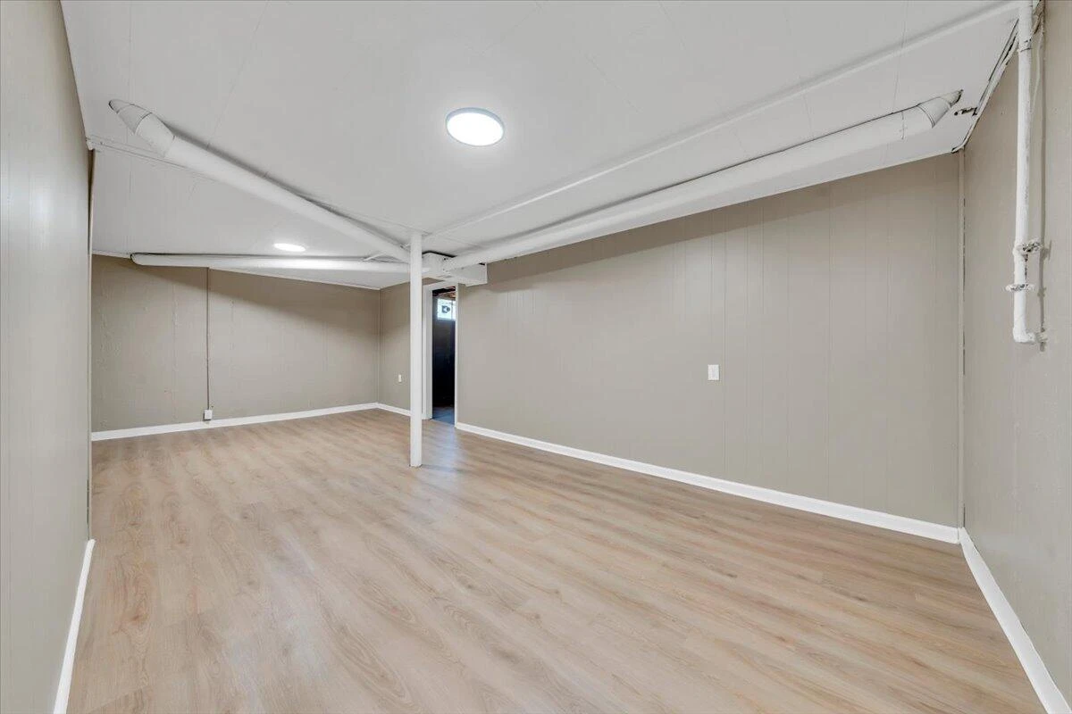 3818 Troutland AVE NW - Photo 27