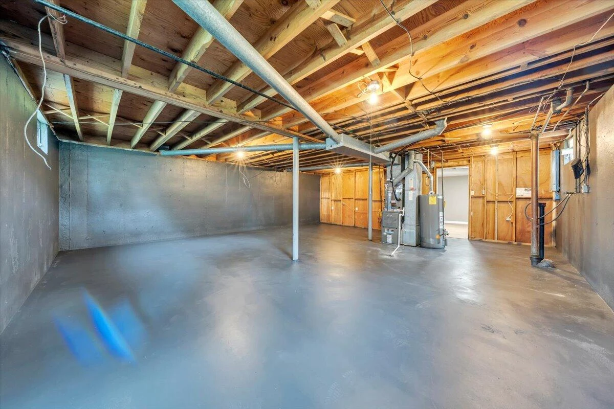 3818 Troutland AVE NW - Photo 31