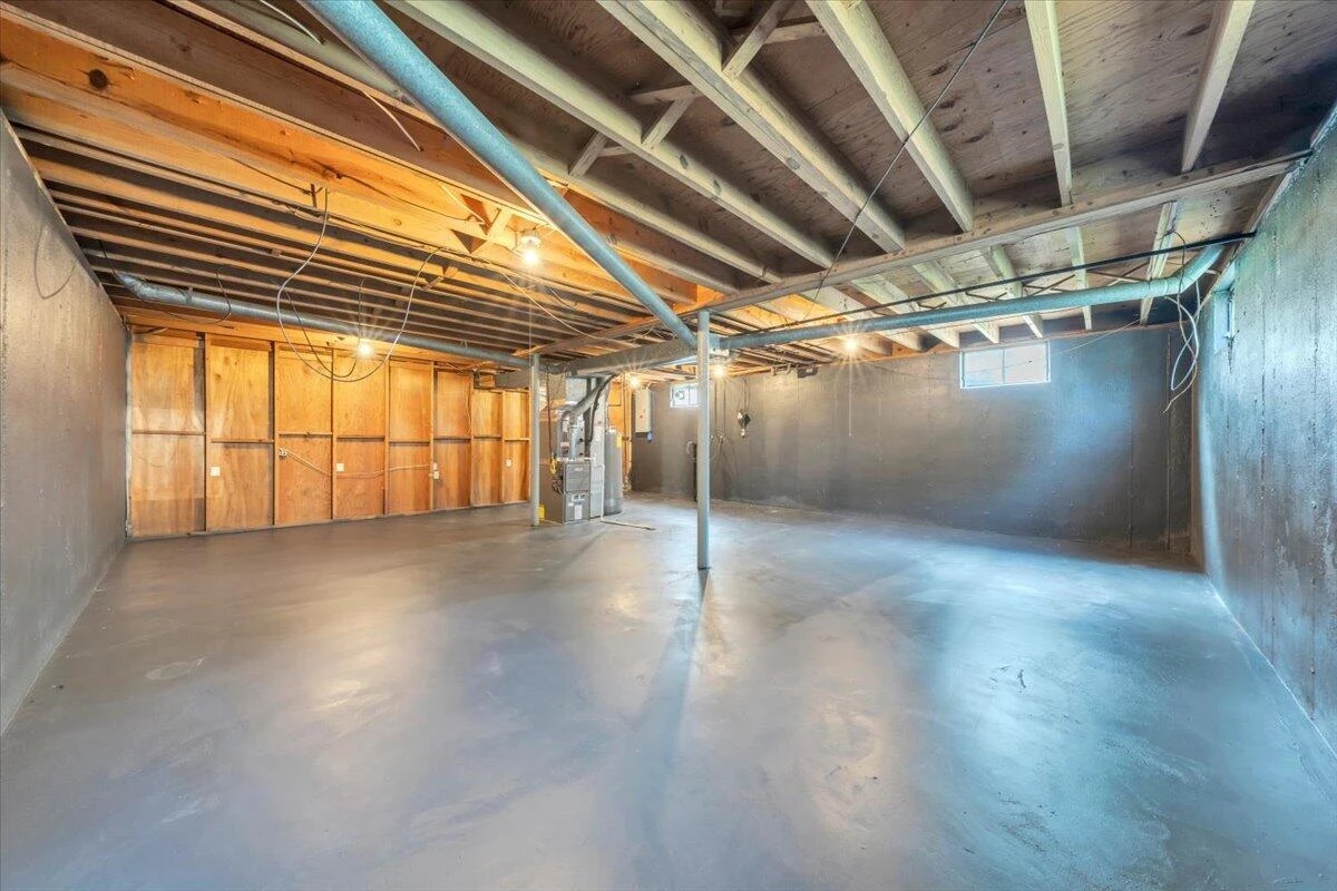 3818 Troutland AVE NW - Photo 32