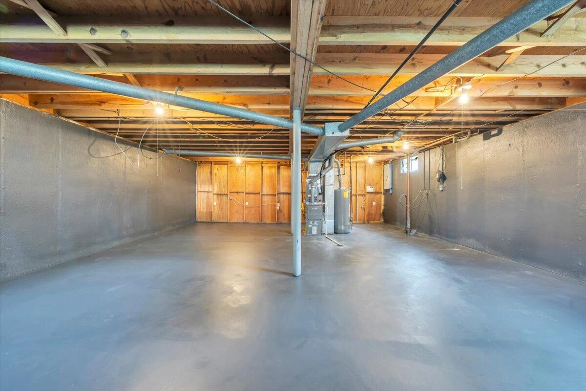 3818 Troutland AVE NW - Photo 33