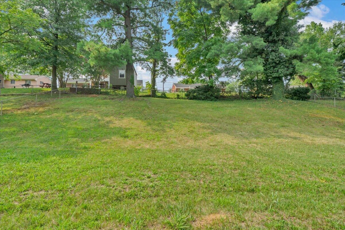 3818 Troutland AVE NW - Photo 40