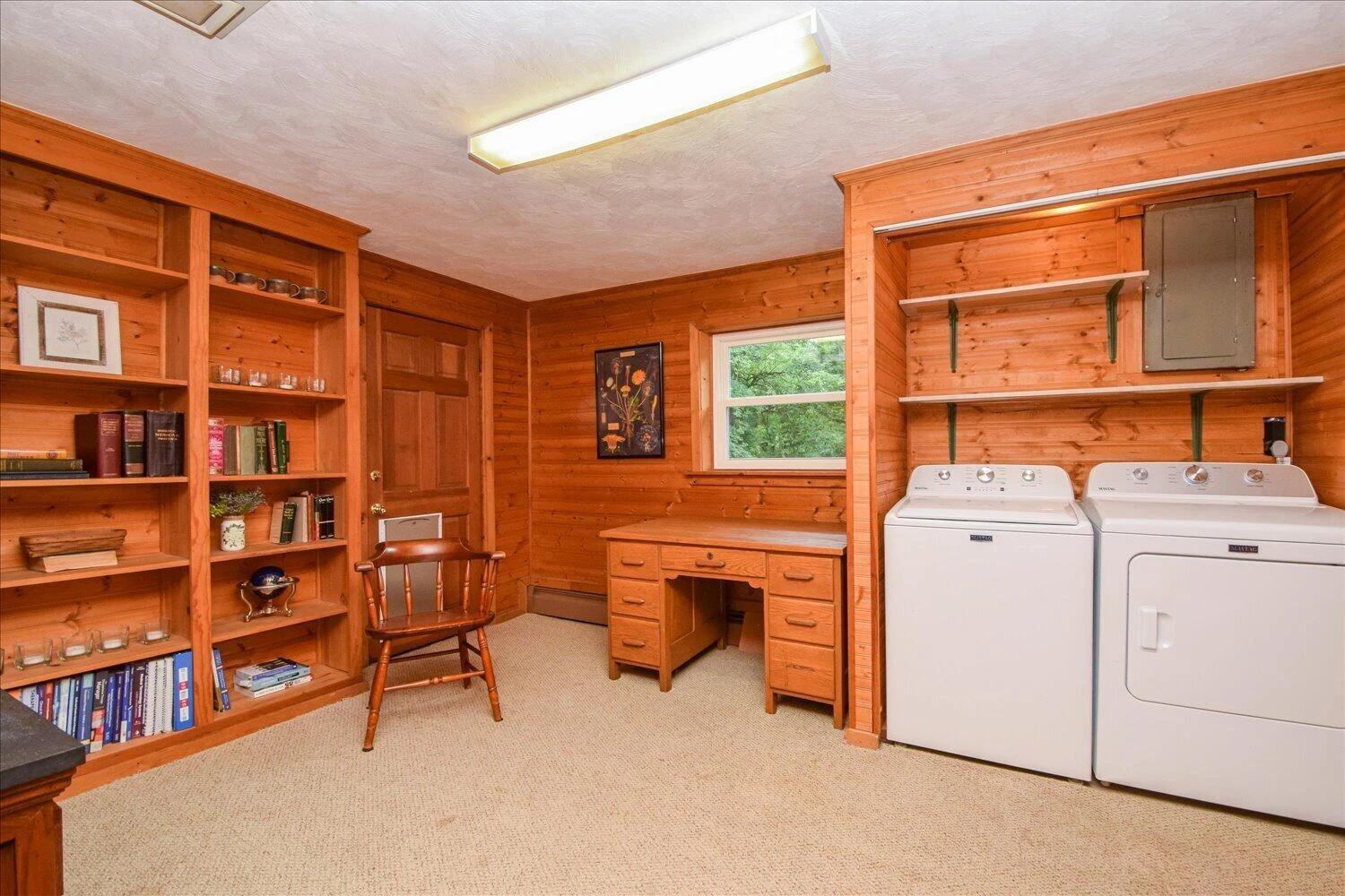852 Austin AVE - Photo 17